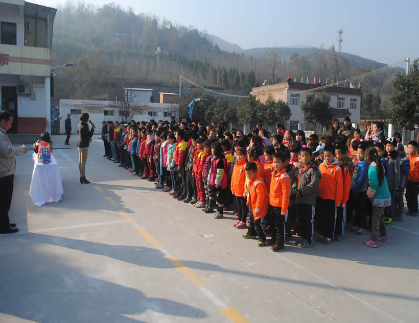 bevictor伟德爱心永丰幼学暖冬行(图4) bevictor伟德爱心永丰幼学暖冬行(图4)