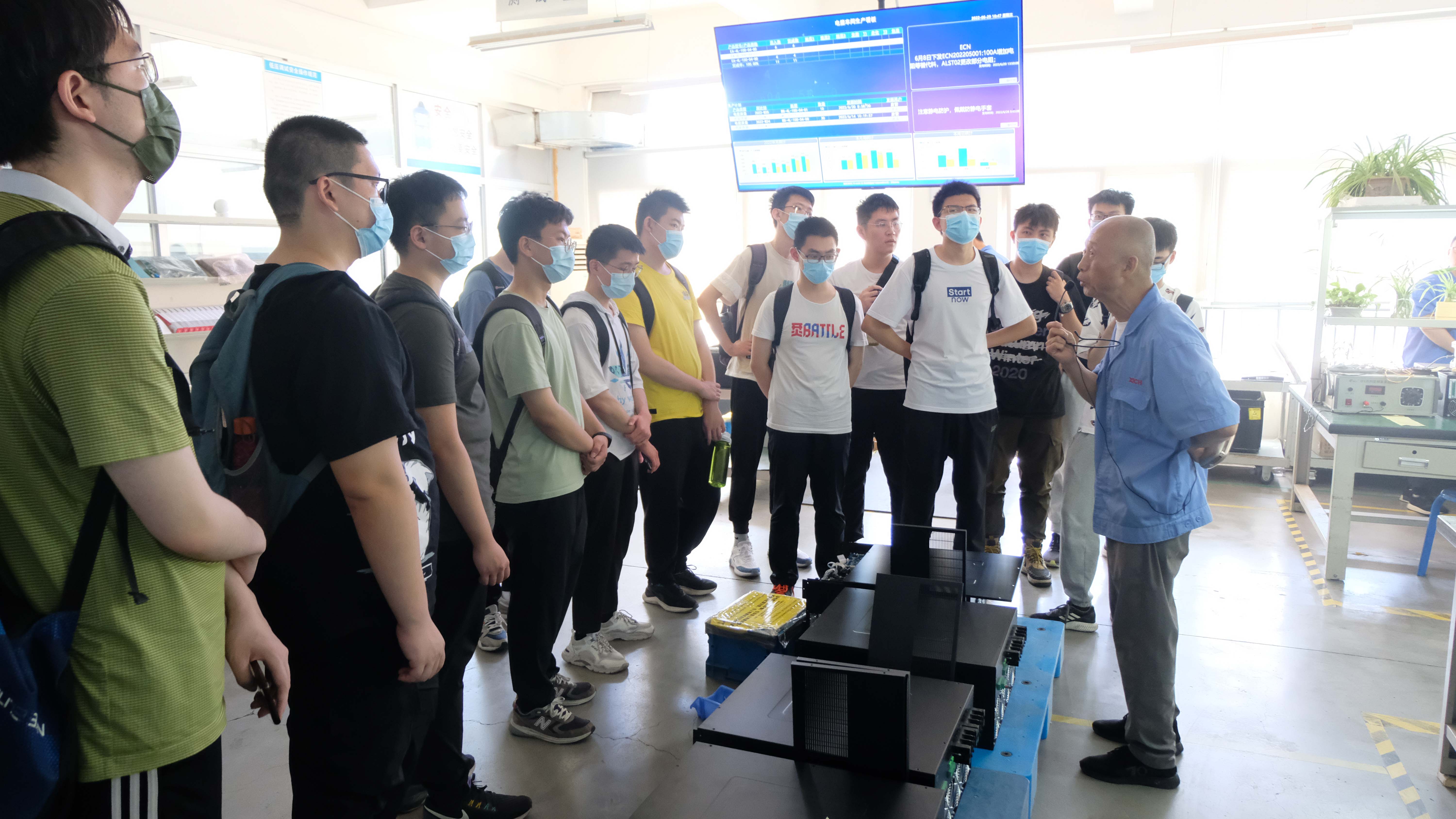 实习实训助就业，校企合作促发展(图1)